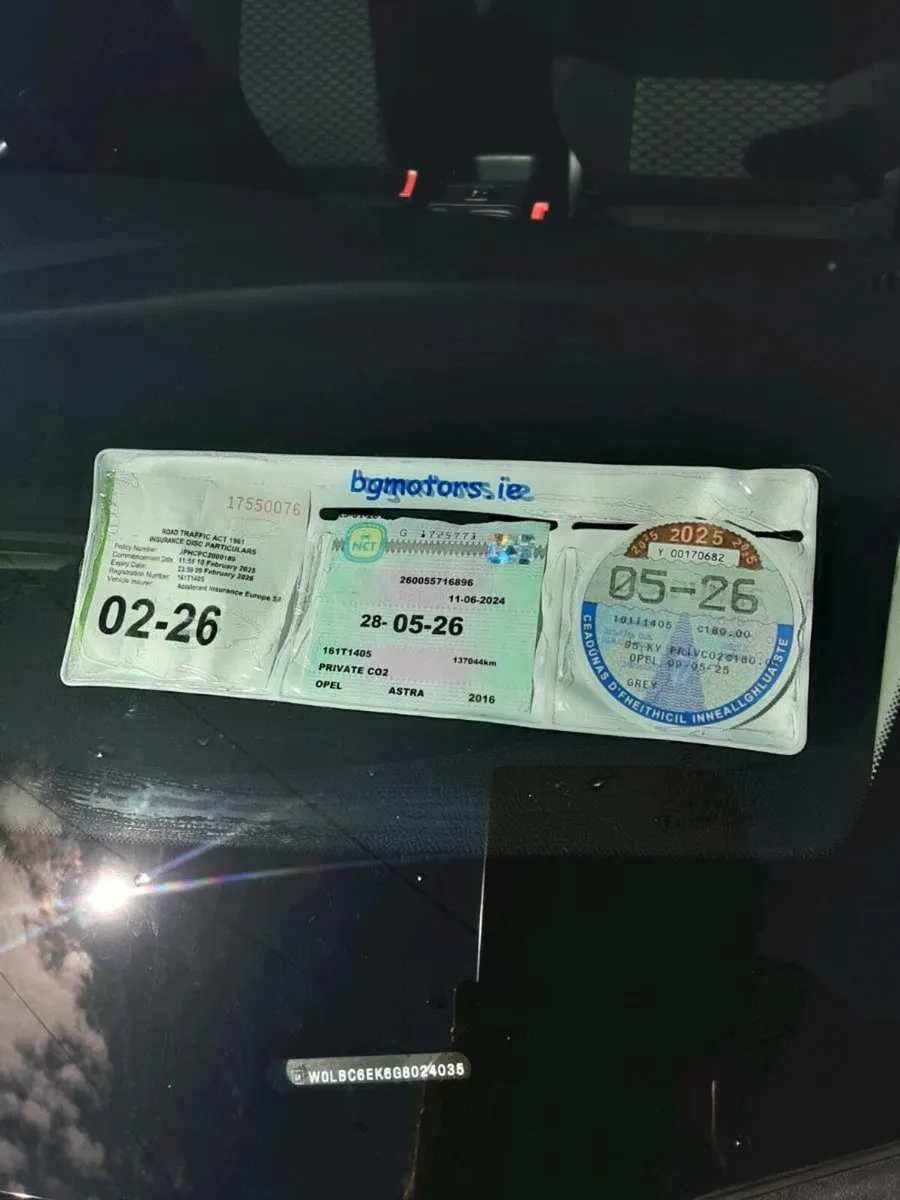 CAR - Image 2