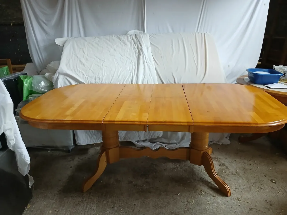 Dinning table - Image 2