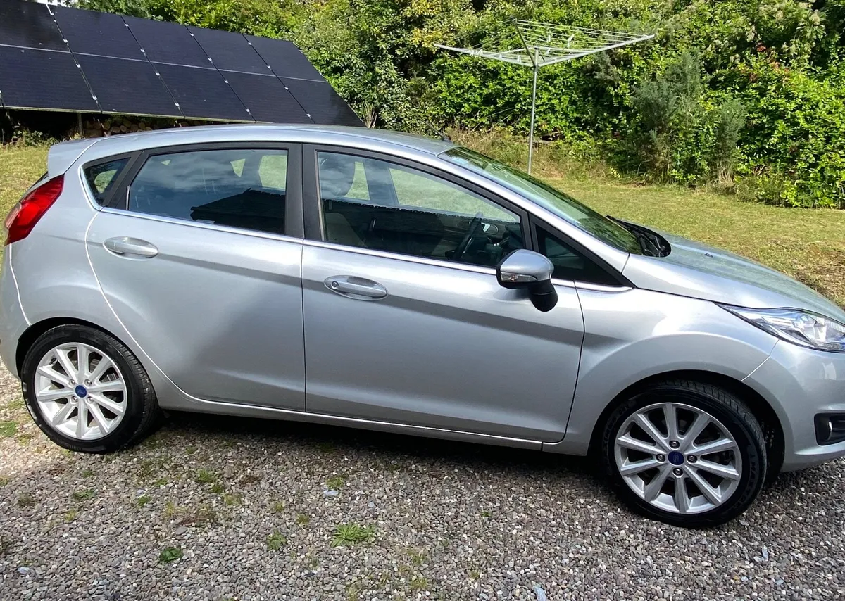 Ford Fiesta 2017 - Image 1