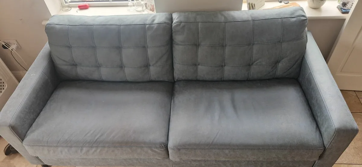 Couch - Image 1