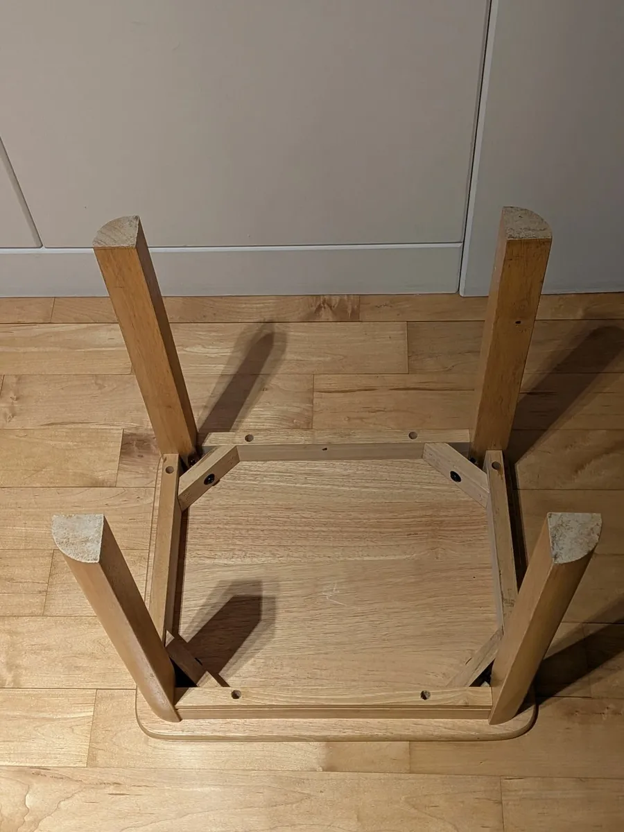 Wooden coffee table - 44 x 43 x 36.5cm (H x W x D) - Image 4
