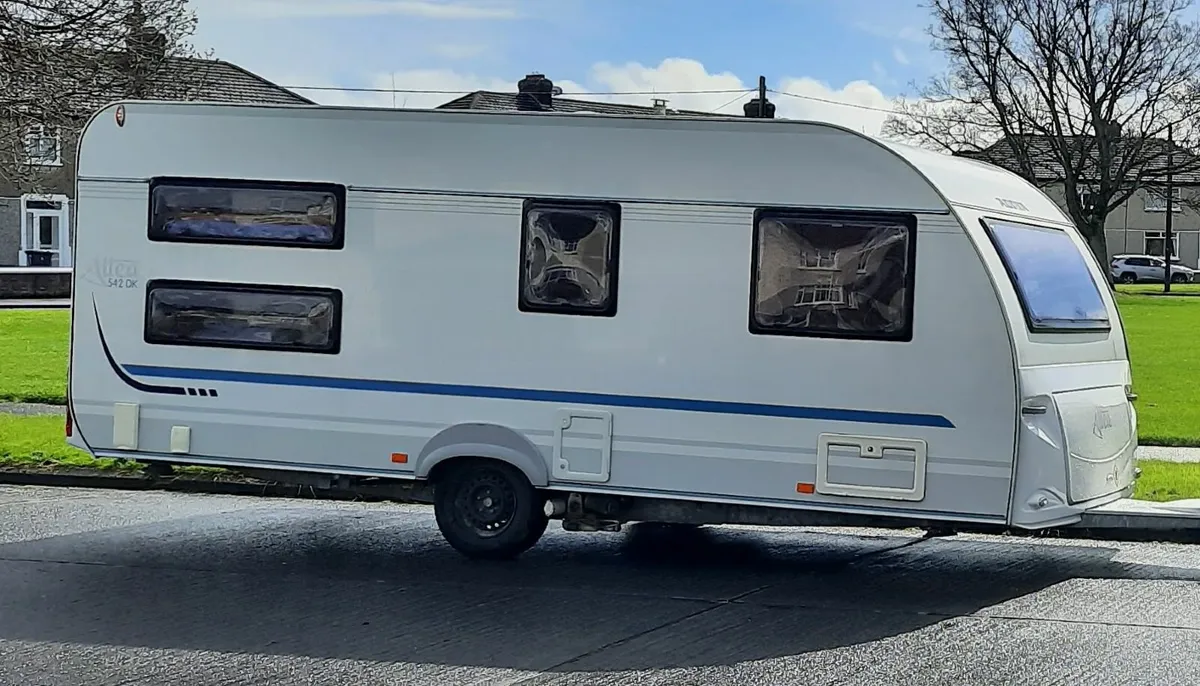 6 Berth Caravan - Image 2