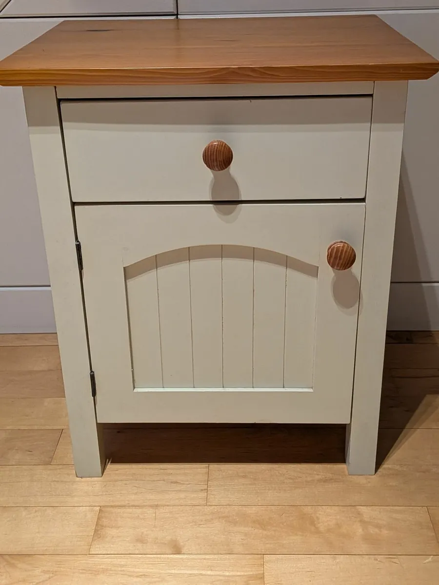 Bedside Locker - 57 x 47.5 x 39.5cm (H x W x D) - Image 2