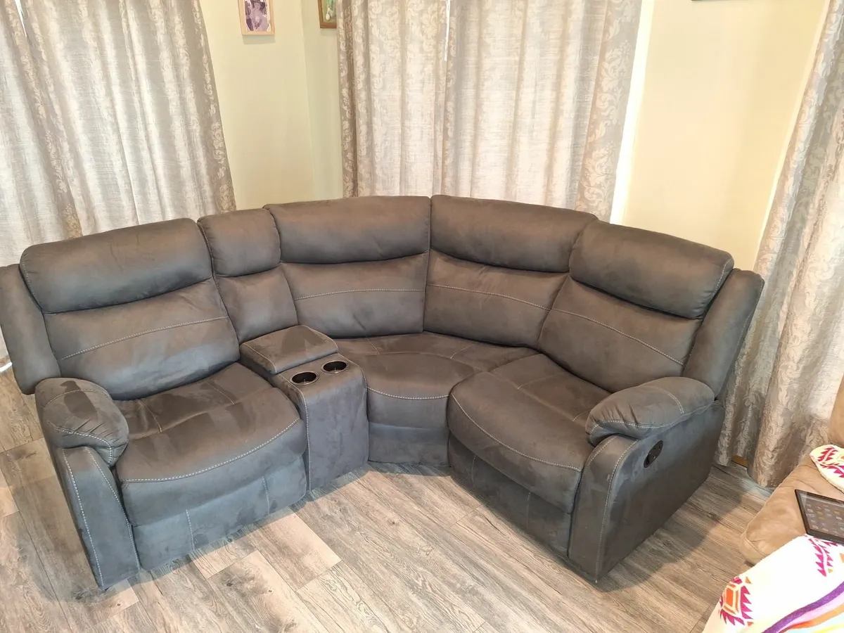 sofa - Image 1