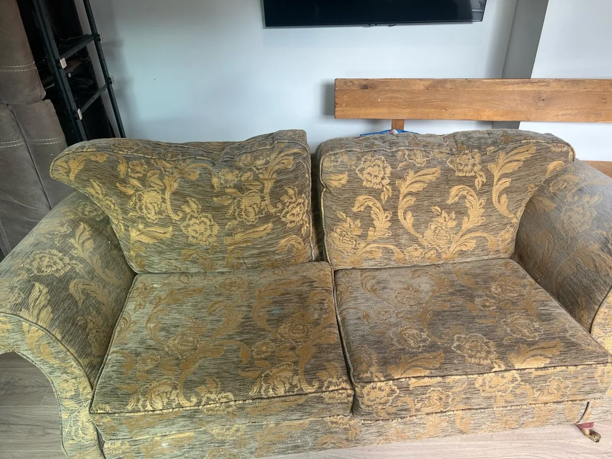 Couch - Image 3