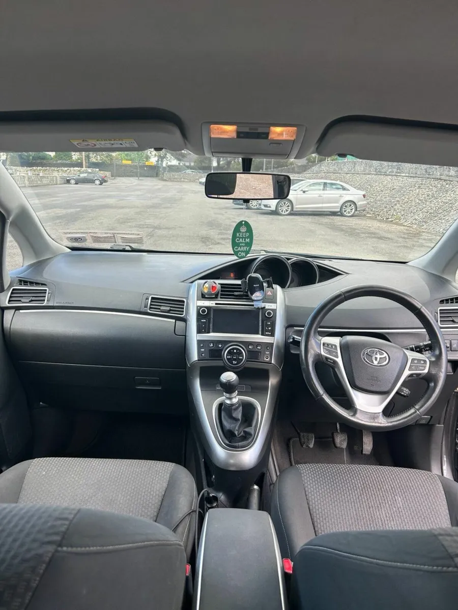 Toyota Verso D4D 2.0 1 owner €7950, 7 seater, NCT - Image 2