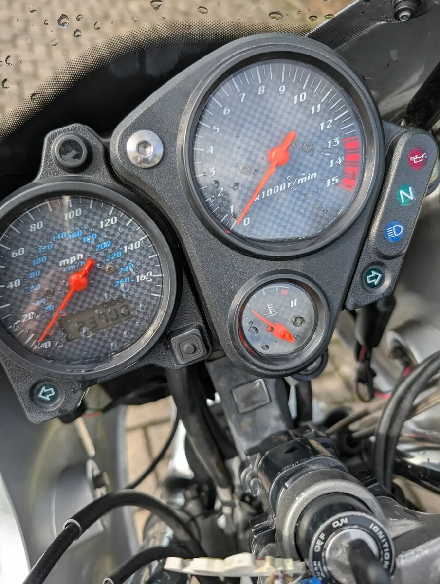 Honda Hornet S CB600F 2003 - Image 2