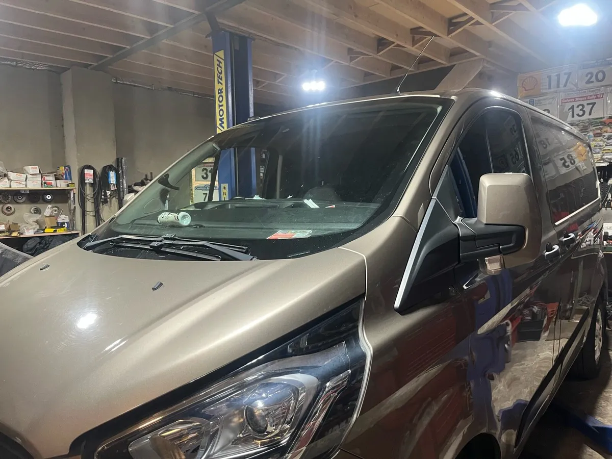 Ford Transit Custom 2018 - Image 2
