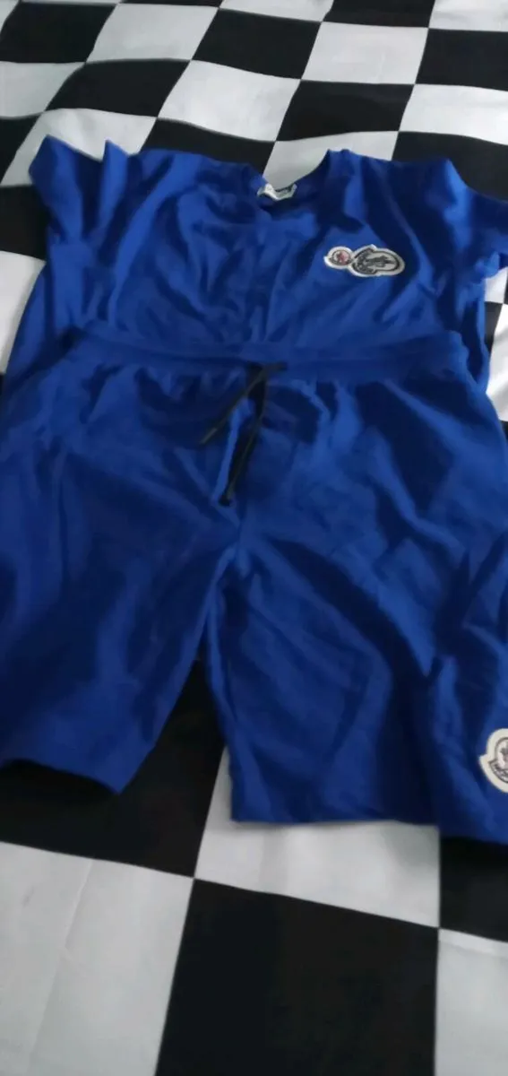 Mens clothing - Image 2