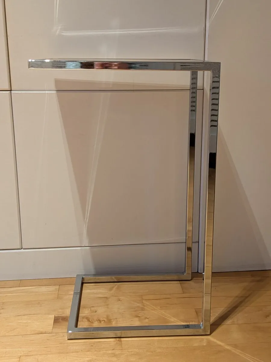 Bedside table - 66 x 40.5 x 30.5cm (H x W x D) - Image 2