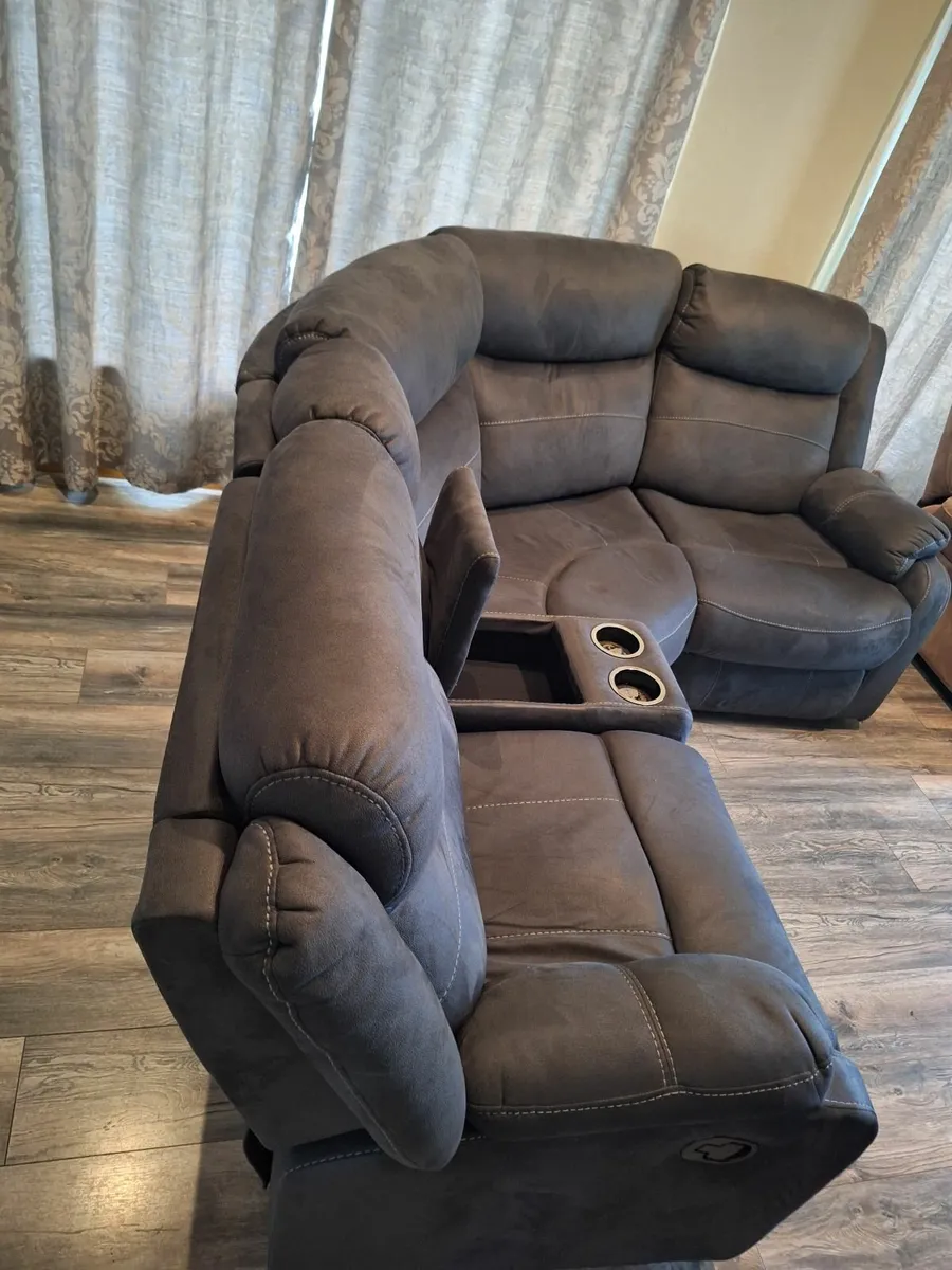 sofa - Image 3