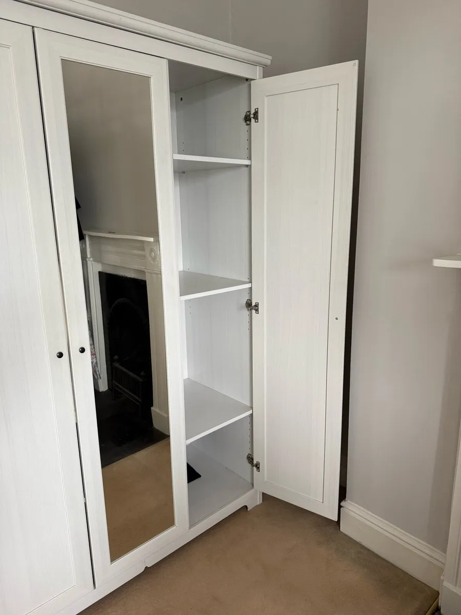 Wardrobe - Image 3