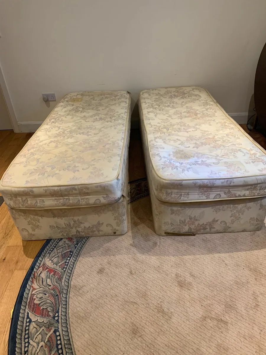 Bed  king size  Halcyon - Image 2