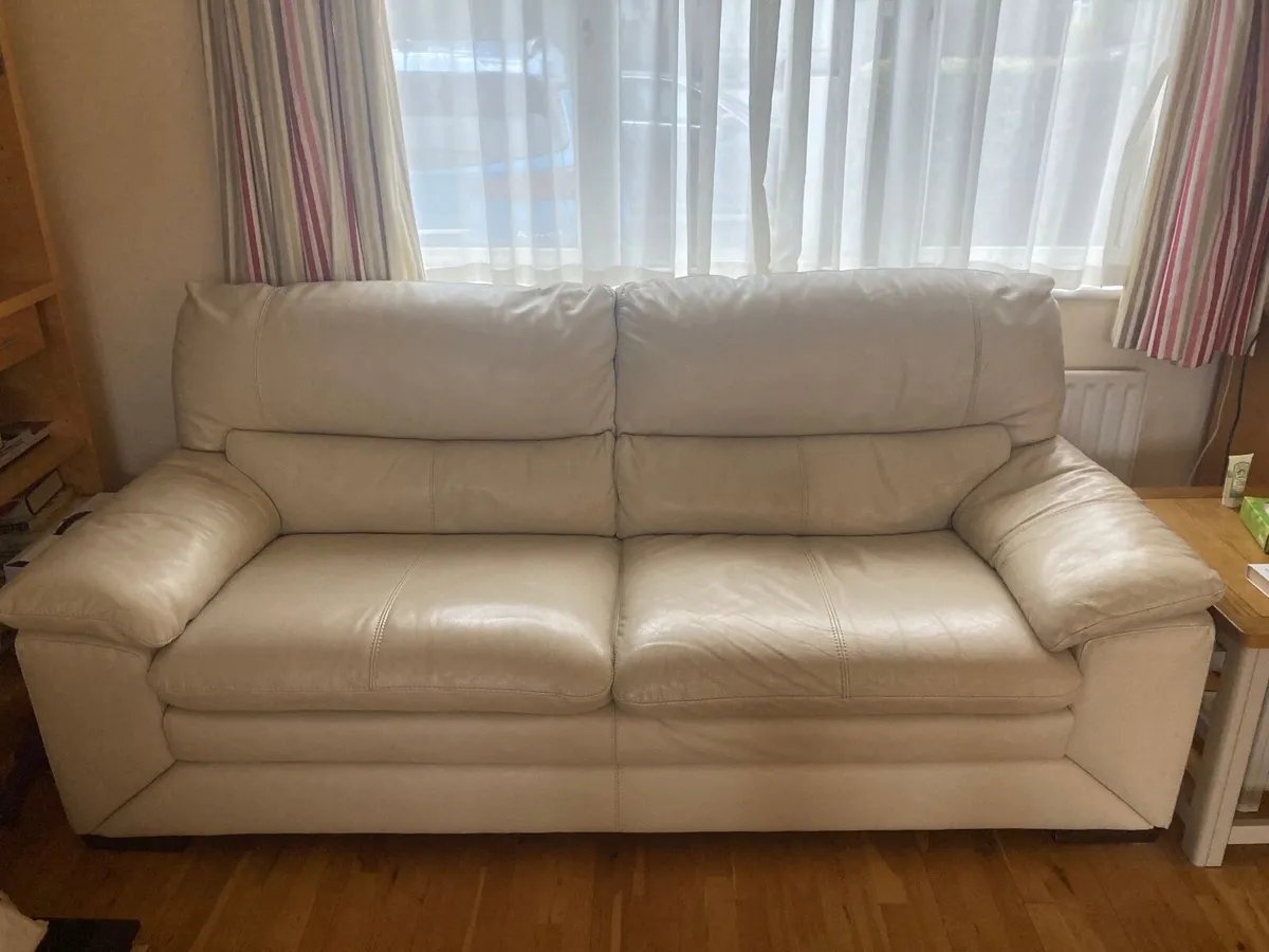Leather suite 3+2 - Image 1