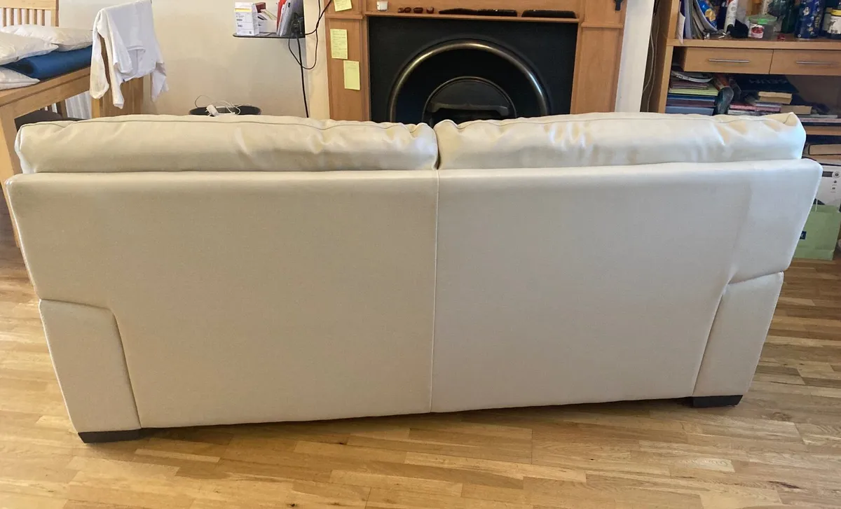 Leather suite 3+2 - Image 2