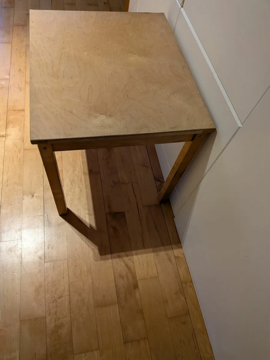 Kids wooden table and chairs set - Image 4