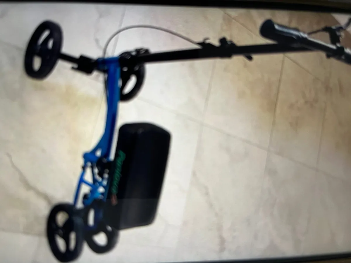 Knee Scooter - Image 1