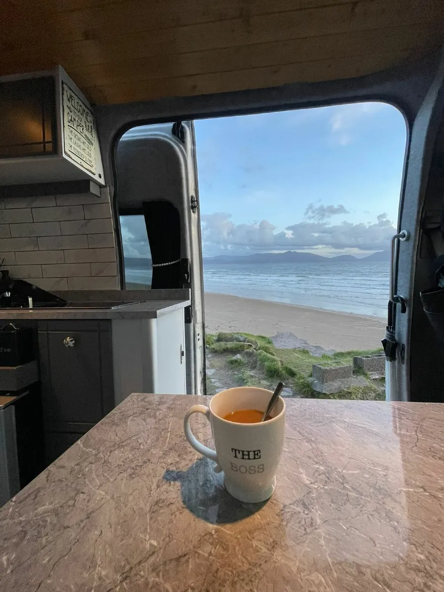 Camper van - Image 2