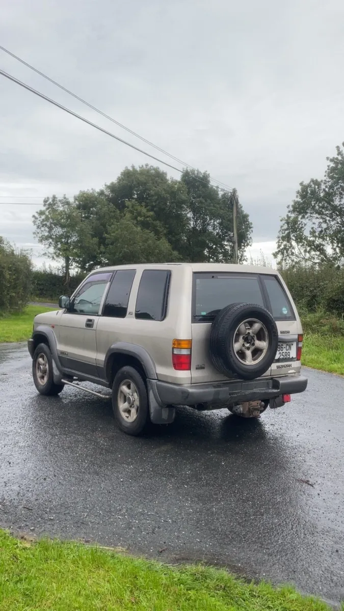 Isuzu trooper - Image 3