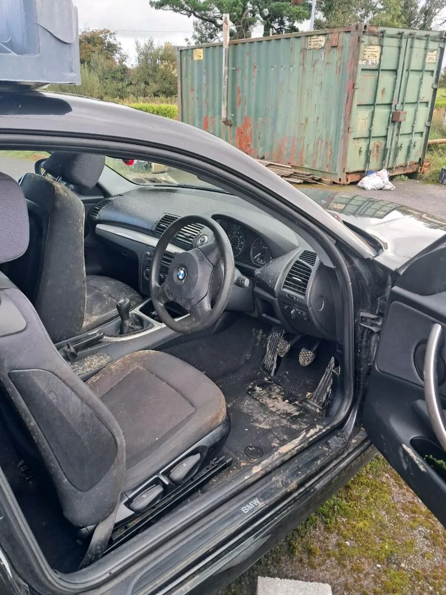 Car - Image 2
