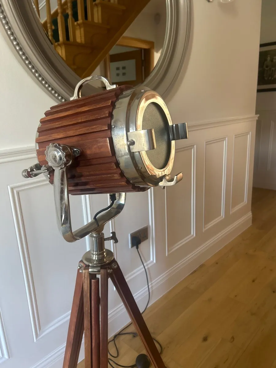 Floor Lamp - Image 3
