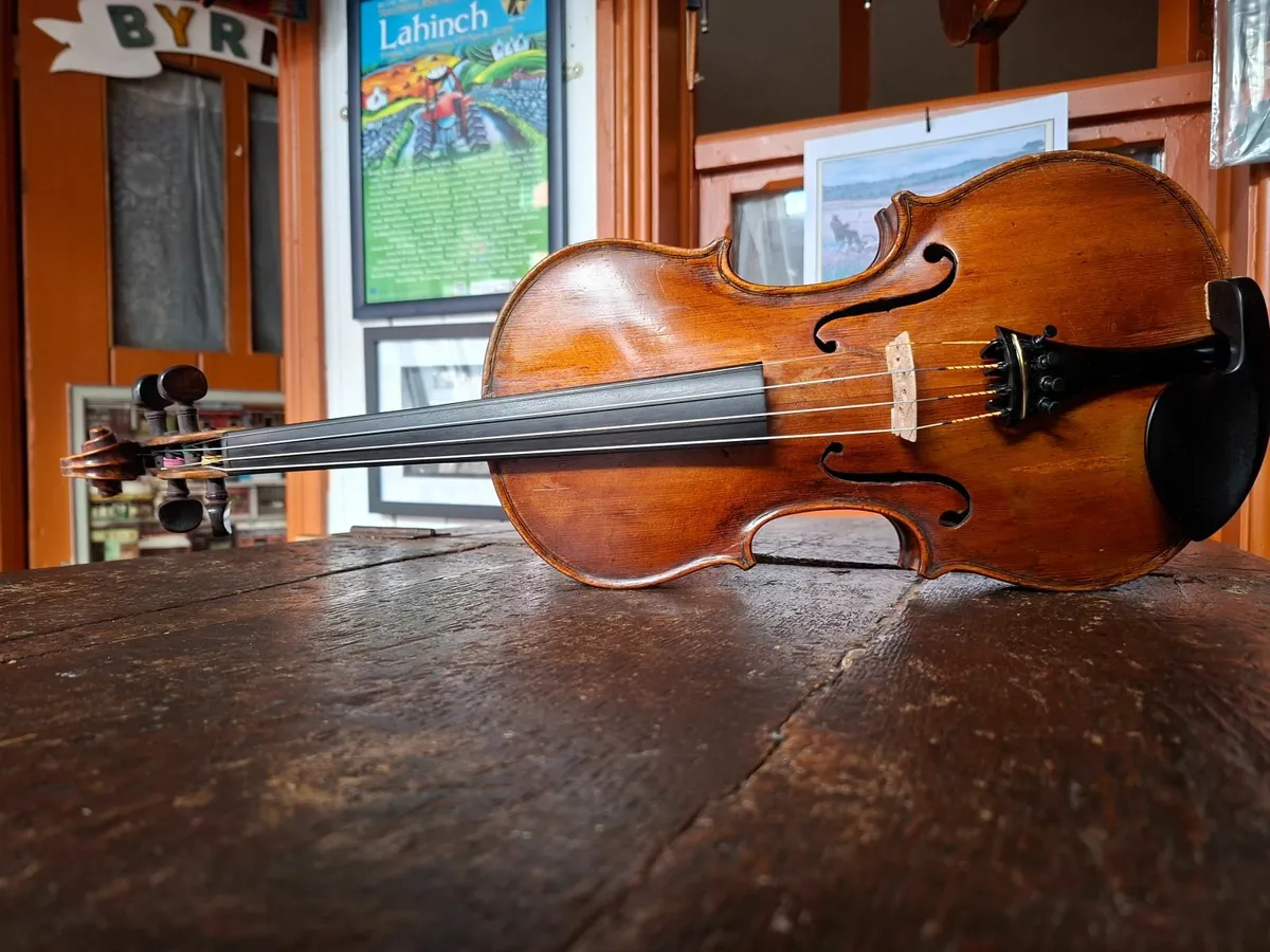 Violin - Image 1