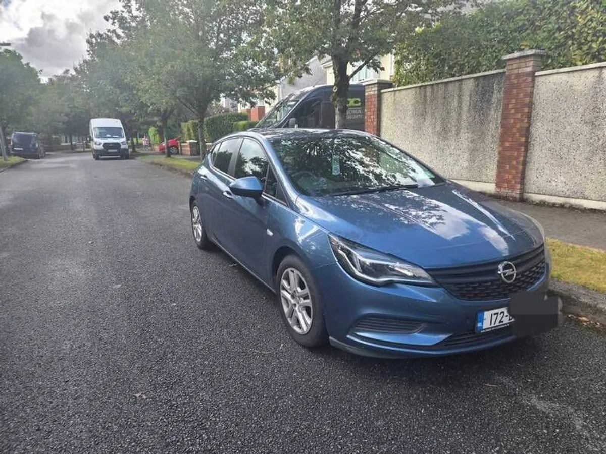 2017 Opel Astra - Image 3