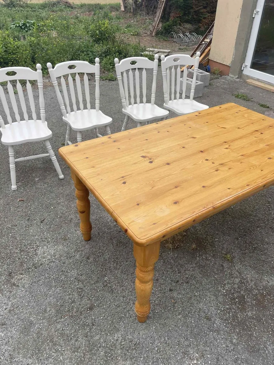 Pine kitchen table - Image 3