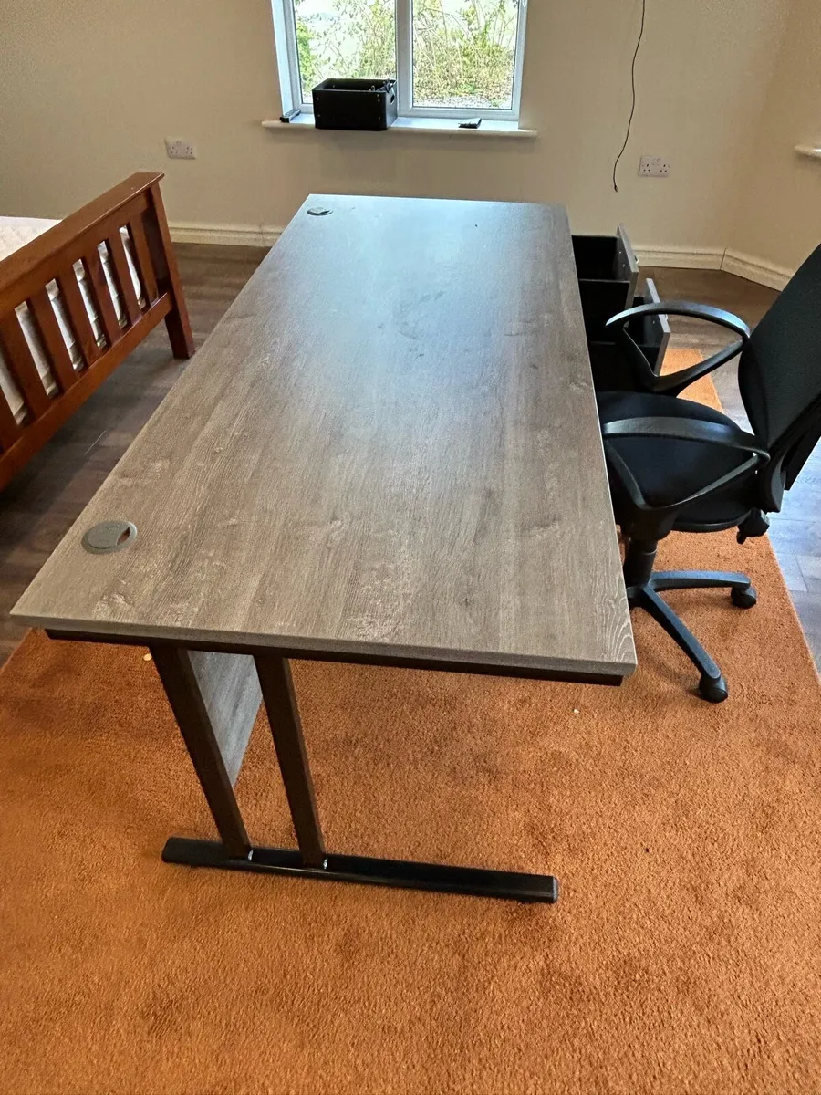 Office Desk with Chair - Image 3