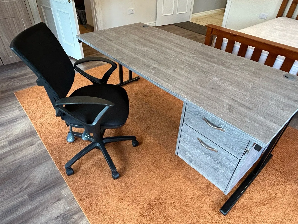Office Desk with Chair - Image 4