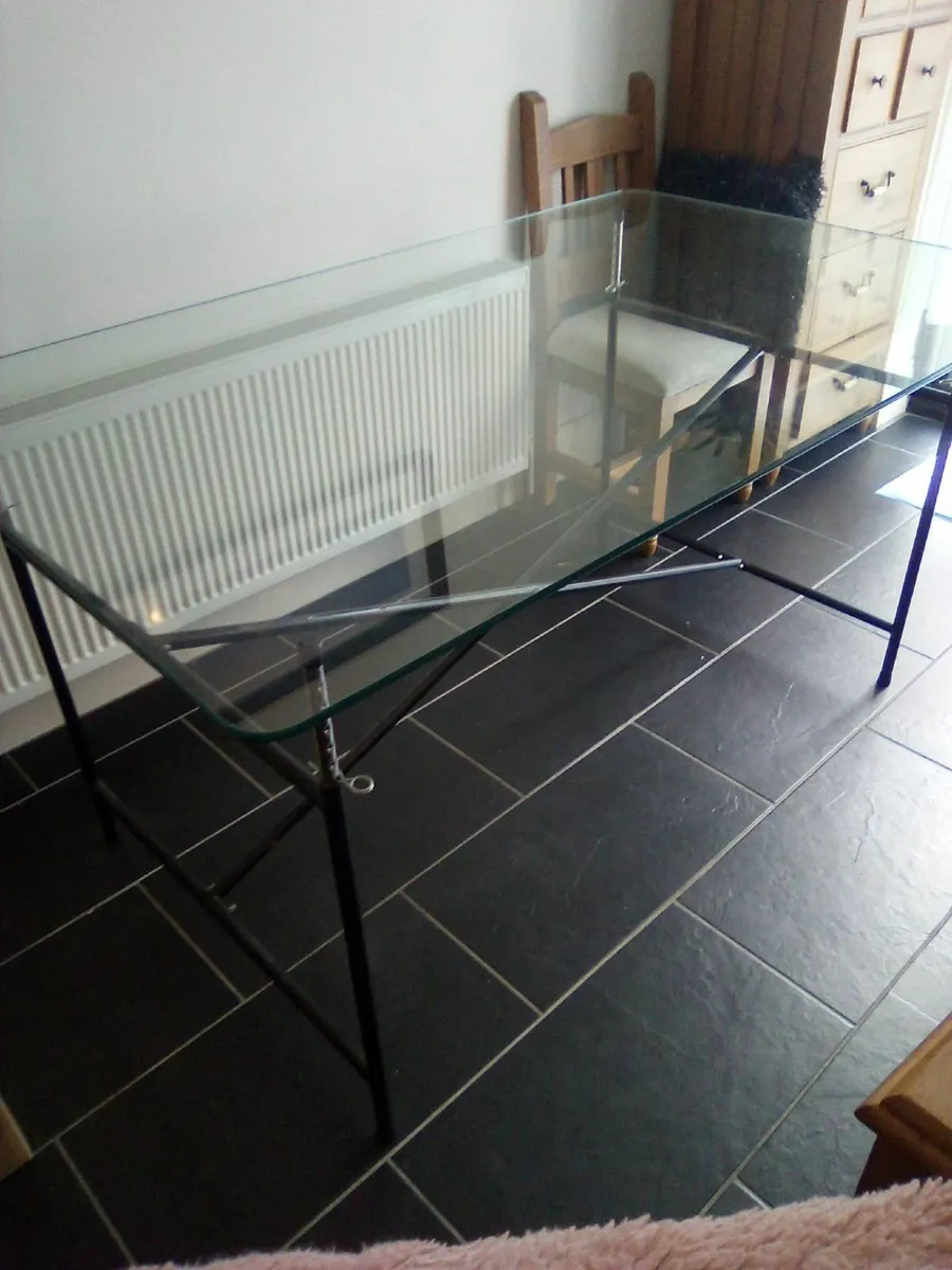 Large glass top table adjustable height - Image 1