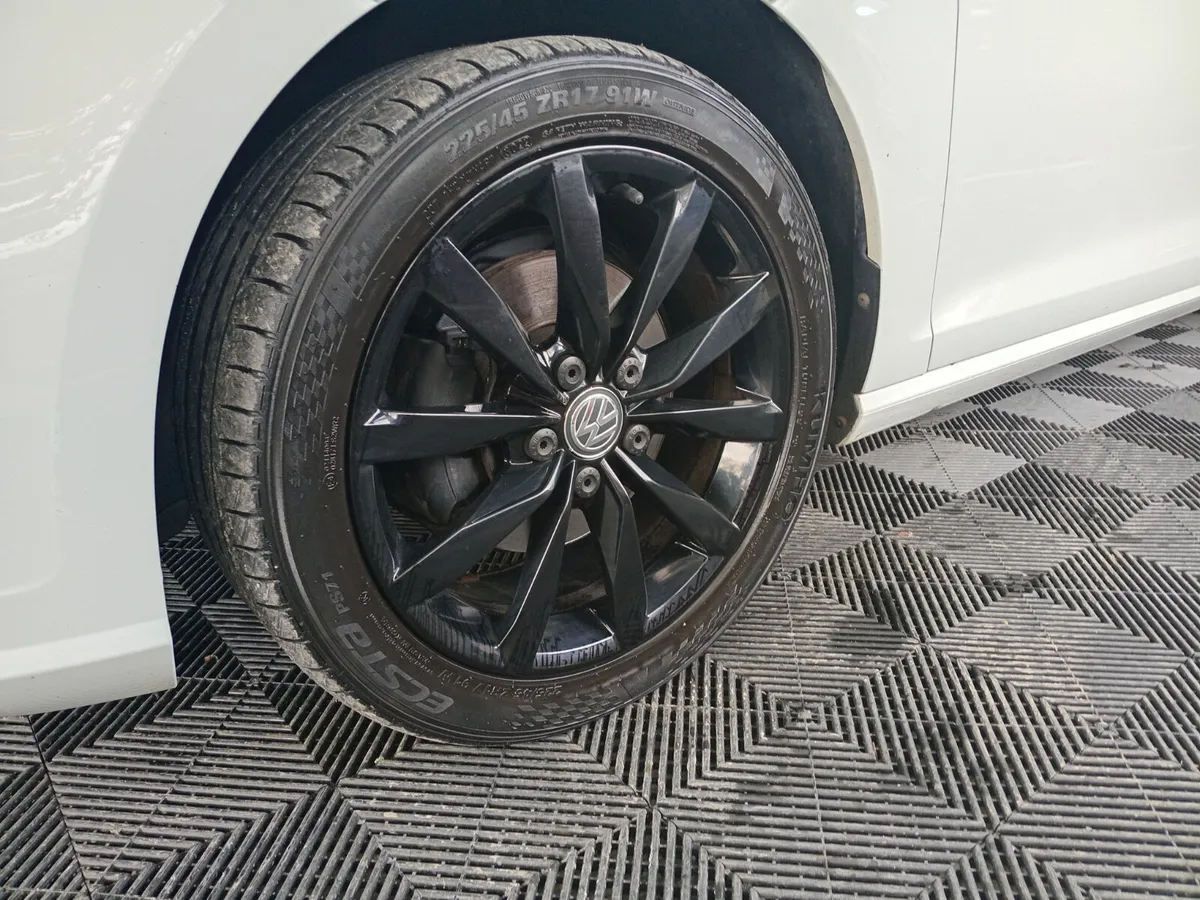 Volkswagen Golf 2020 - Image 4