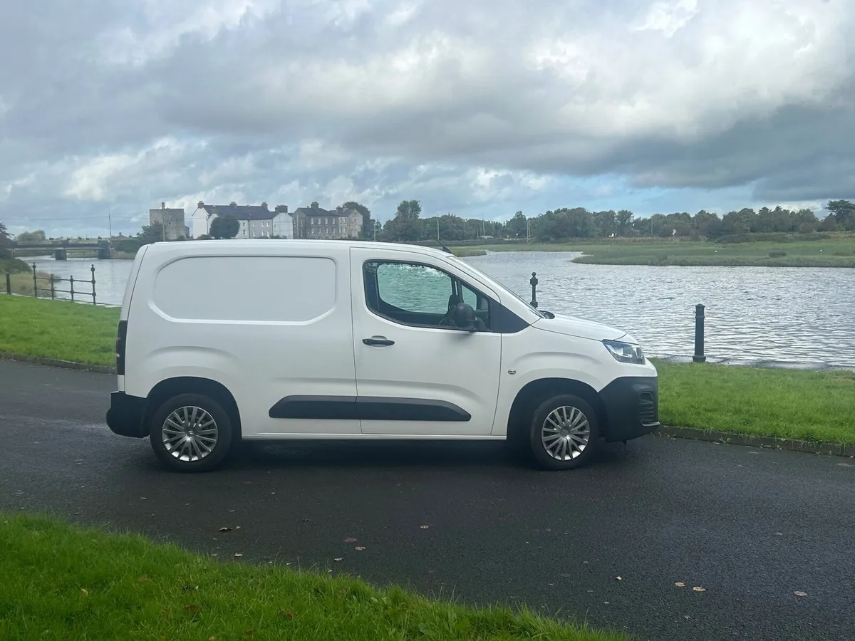 Citroen Berlingo 2019 - Image 2