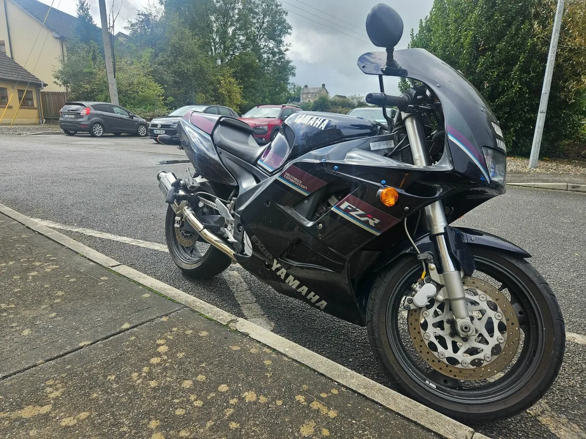 Yamaha fzr 1000 exup - Image 1
