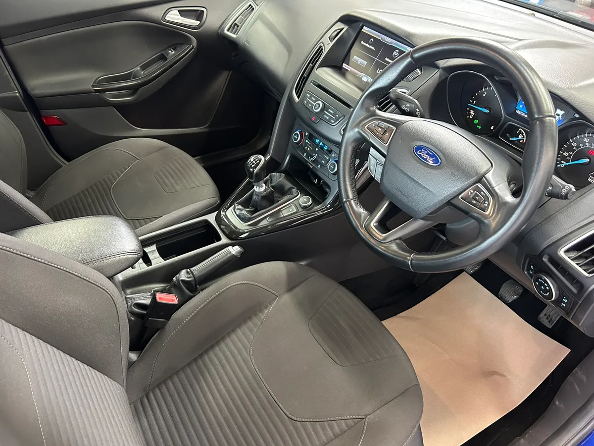 2015 Ford Focus Titanium Diesel - Image 3
