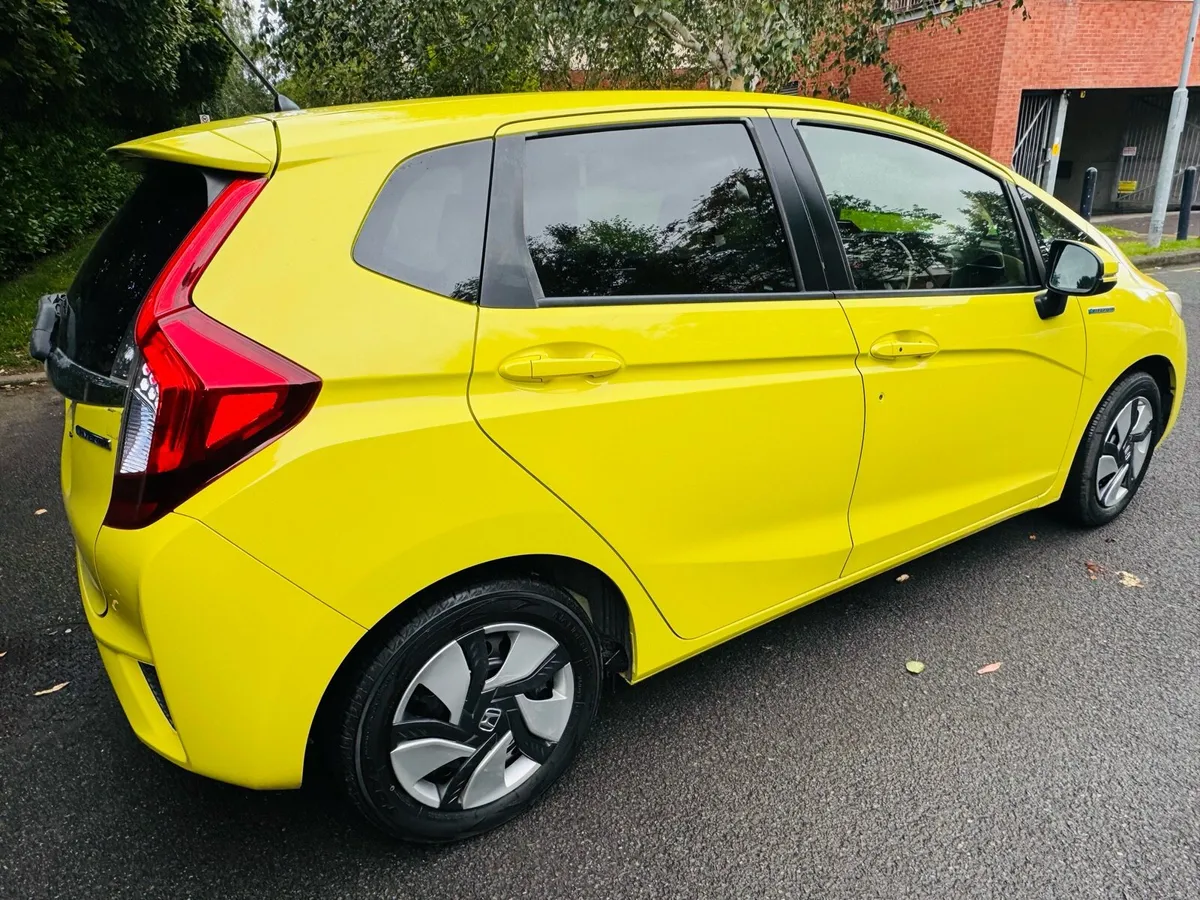 Honda Fit Automatic Hybrid New NCT and tax 11/25 - Image 3