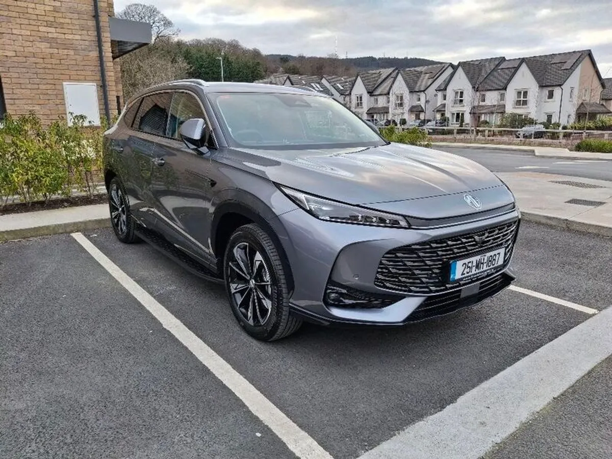 2025 MG HS PHEV Luxury - Image 3