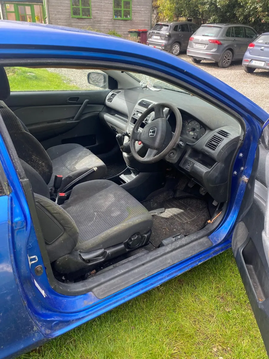 Honda Civic 2003 - Image 2