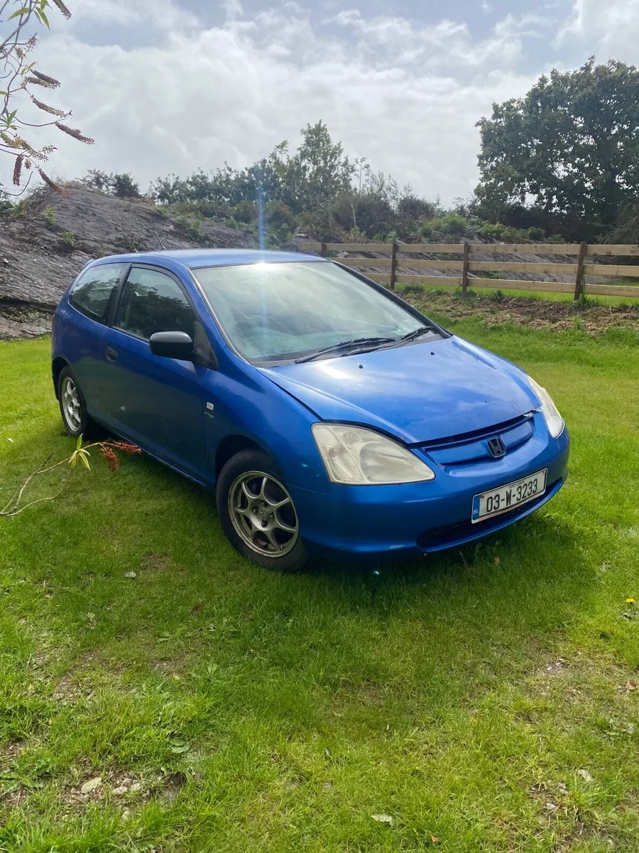 Honda Civic 2003 - Image 1