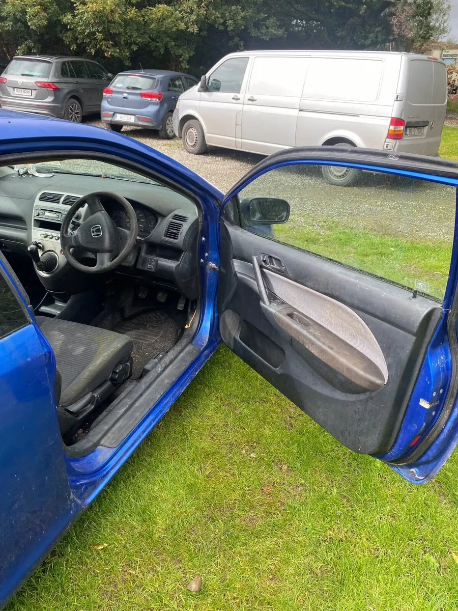 Honda Civic 2003 - Image 4