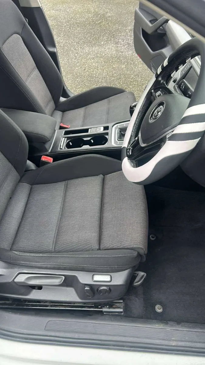 Volkswagen Passat 2015 - Image 4