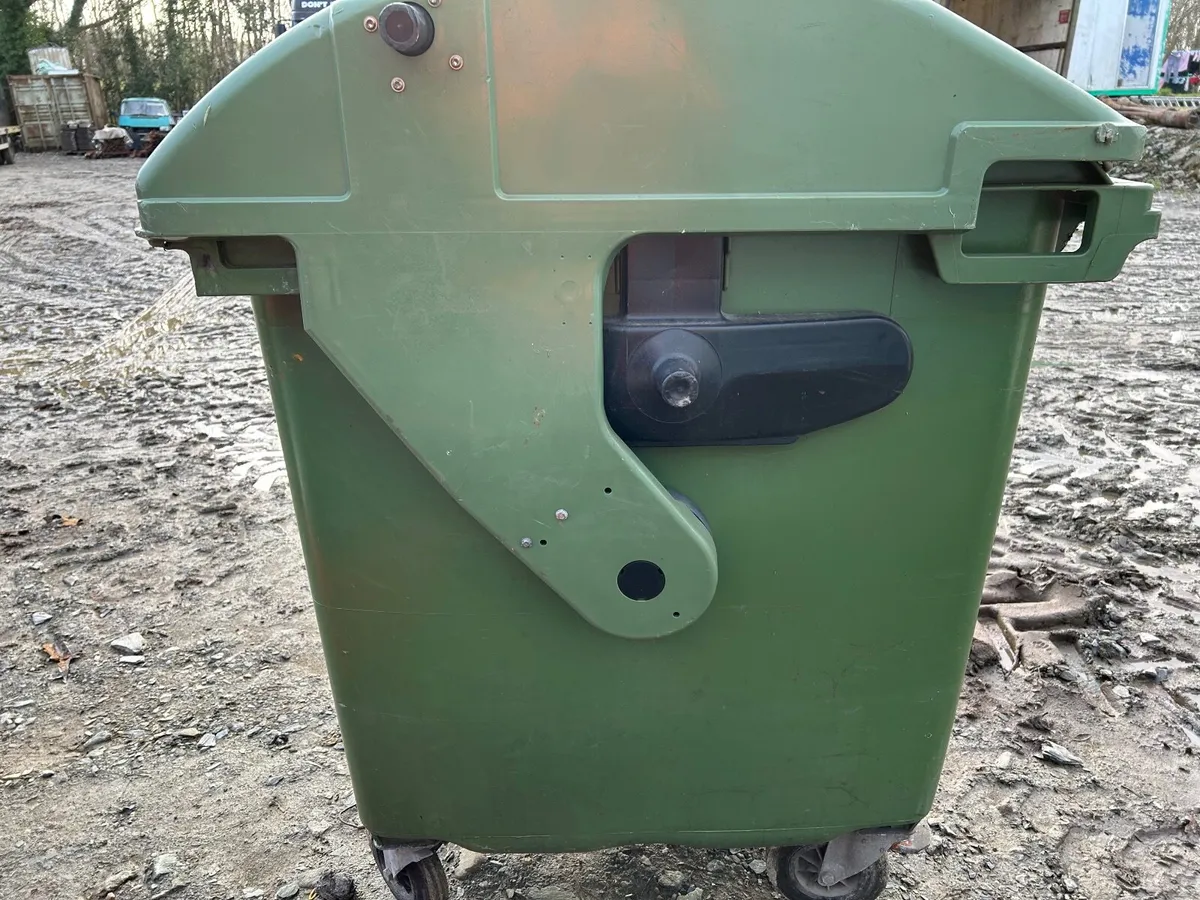 Wheelie bin - Image 2
