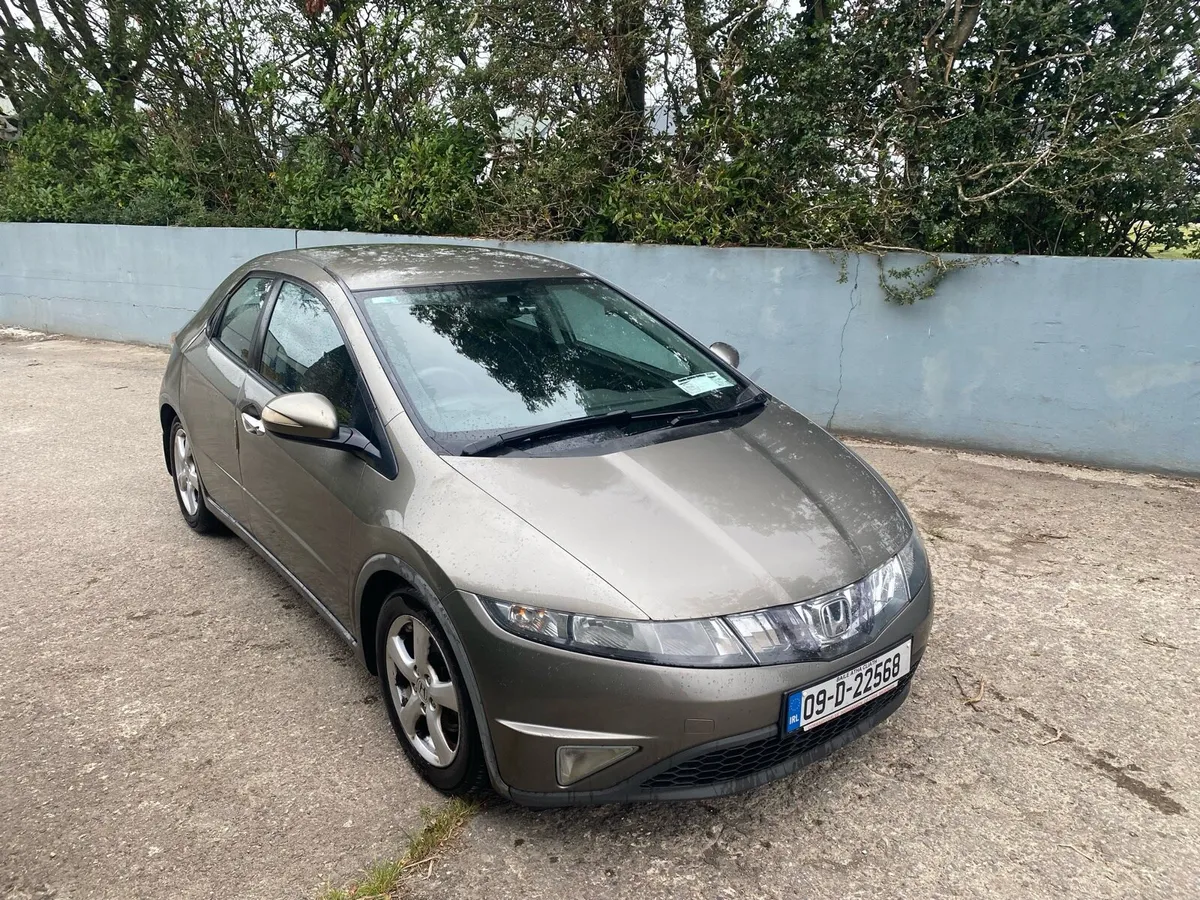 2009 Honda Civic - Image 2