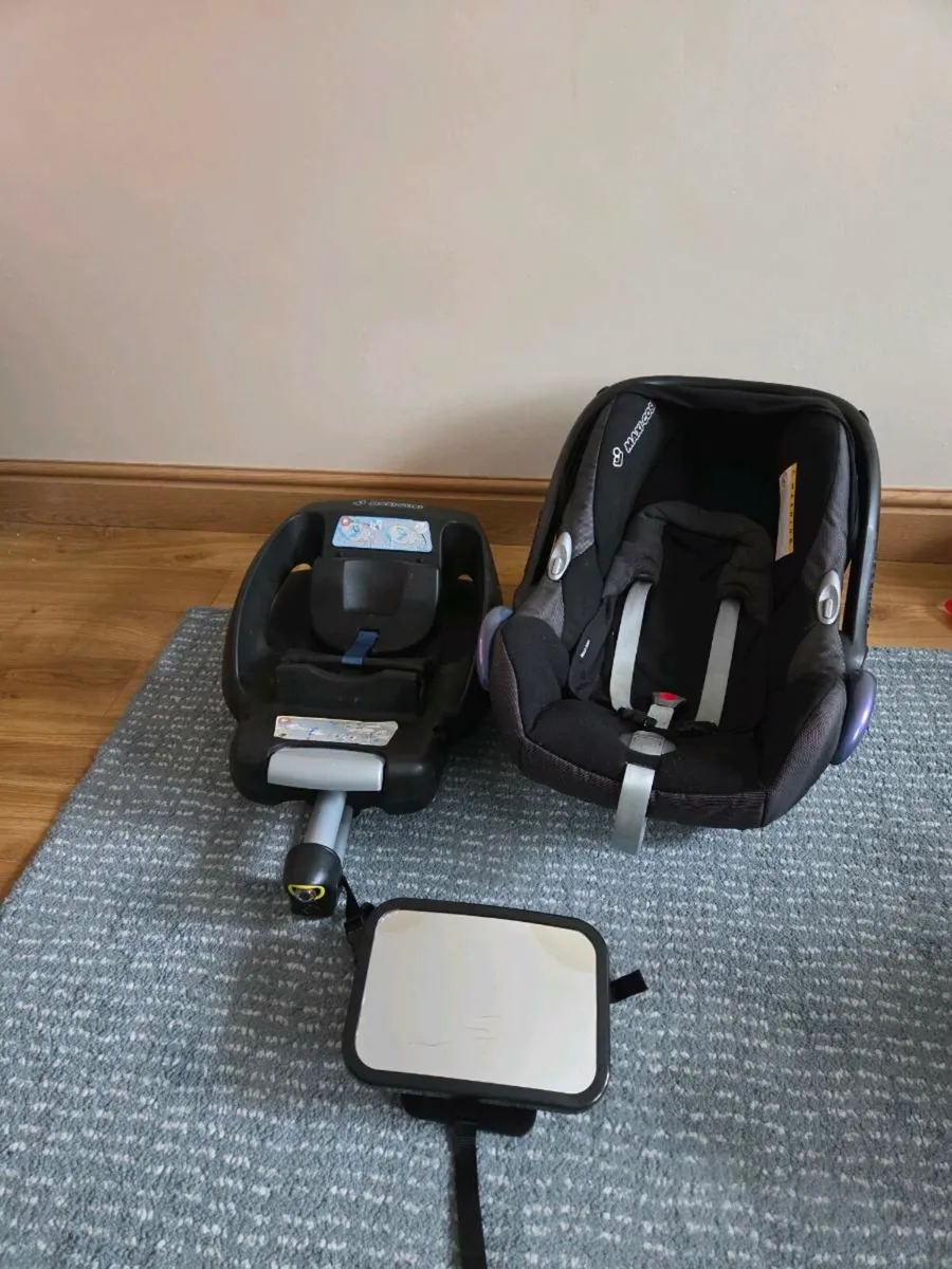 Maxi cosi infant seat - Image 1