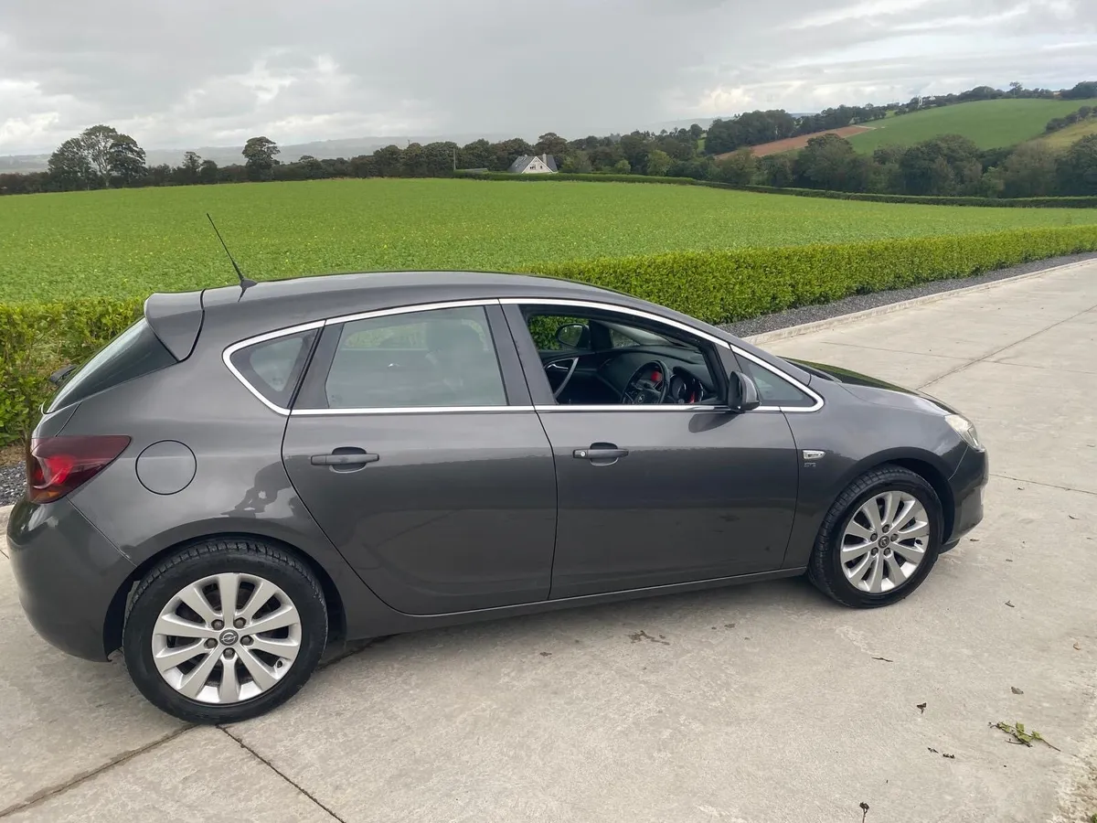 2011 Opel Astra Eco-Tec 1.7 CDTI - Image 4
