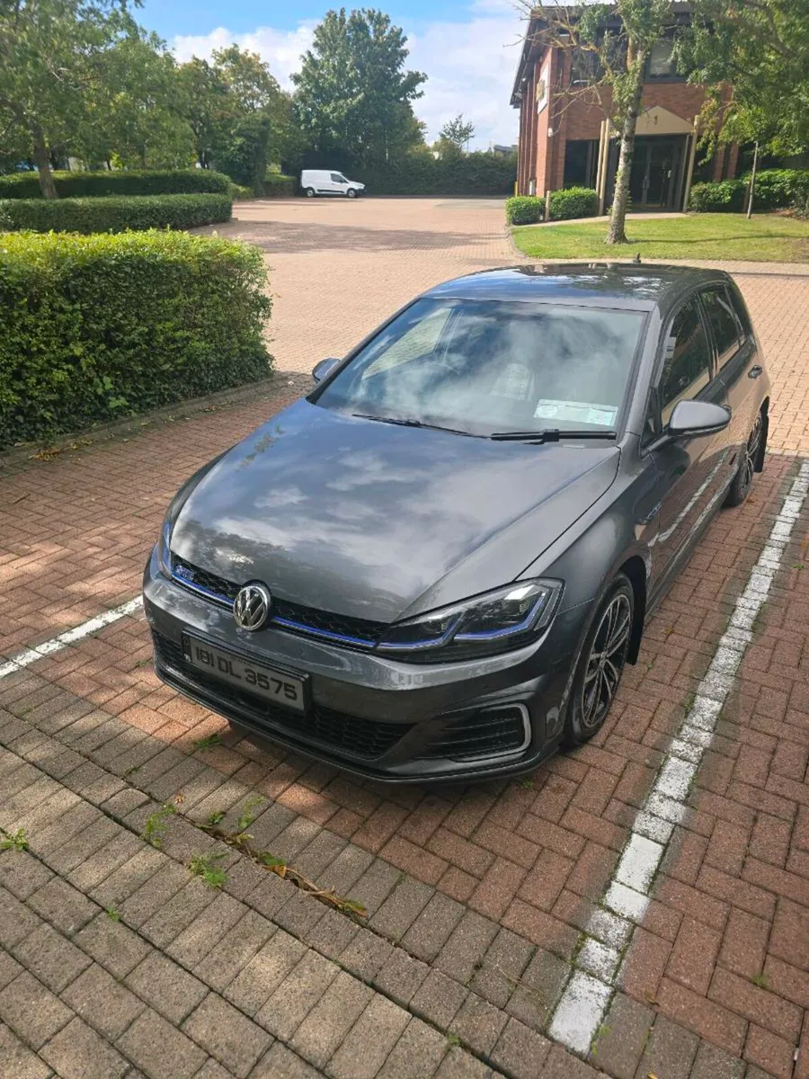 Vw golf GTE - Image 1