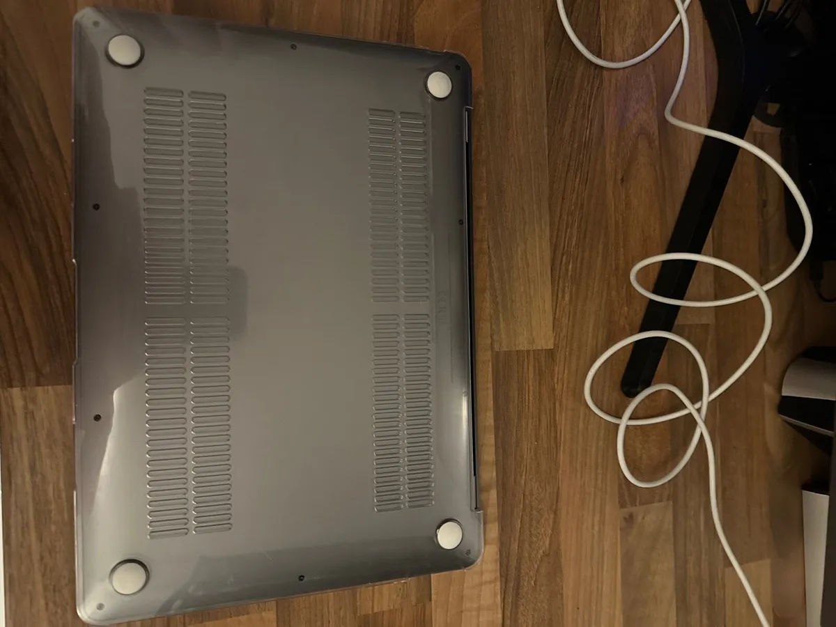 MacBook Air 2020 i3 - Image 2