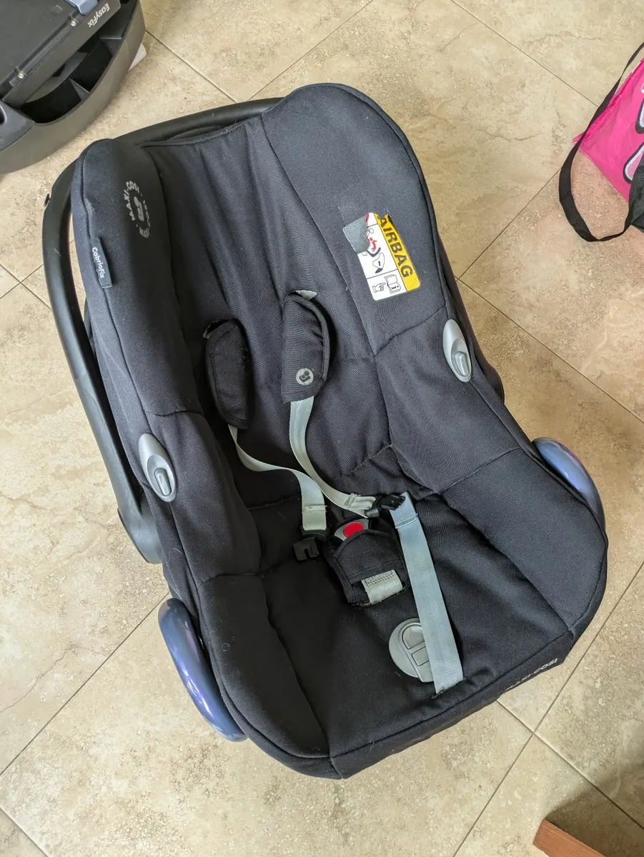 Baby Car Seat - Image 1