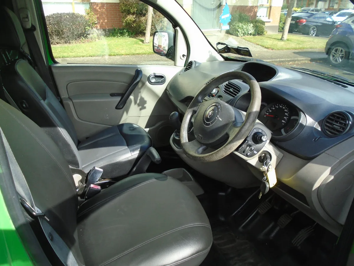 Renault Kangoo,Two  owner,Total price 3000 - Image 2