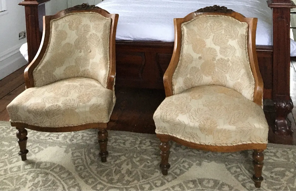 Pair antique small French occasional chairs - Image 2